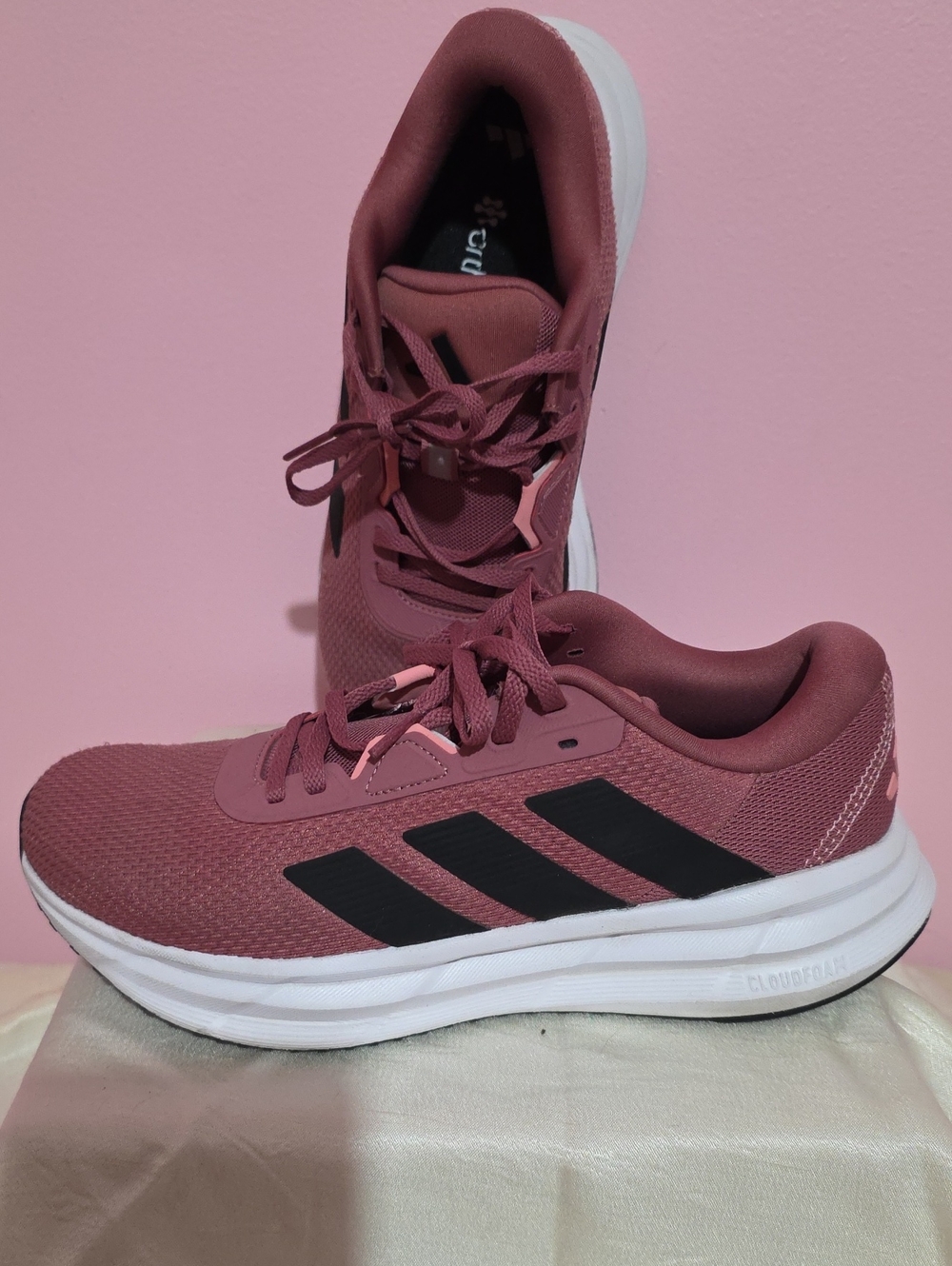Womens Adidas Galaxy 7 Running Shoe Sz. 8.5